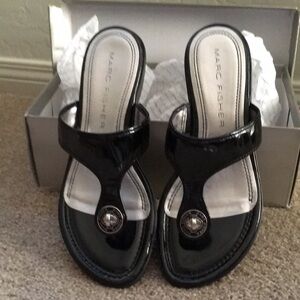 Black like new sandals
